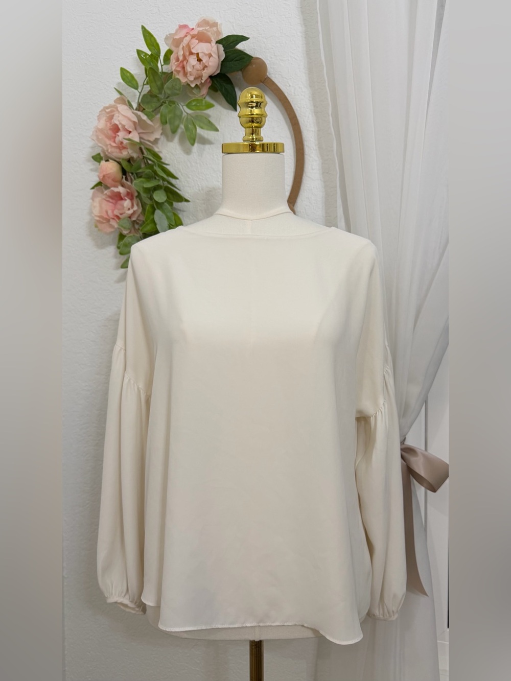 Amanda Uprichard Off White Satin Blouse Flowy Top - $285 Size M - EUC WORN ONCE